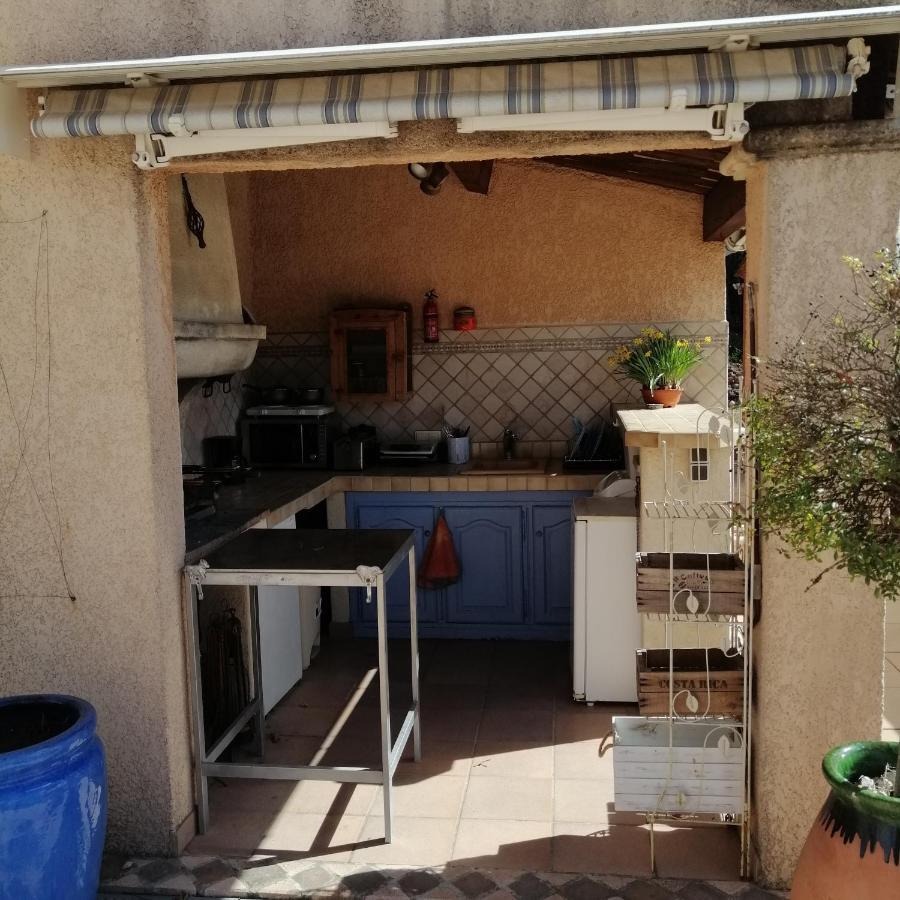 Chambre Et Table D'Hotes Villa Pomponette Nans-les-Pins Dış mekan fotoğraf